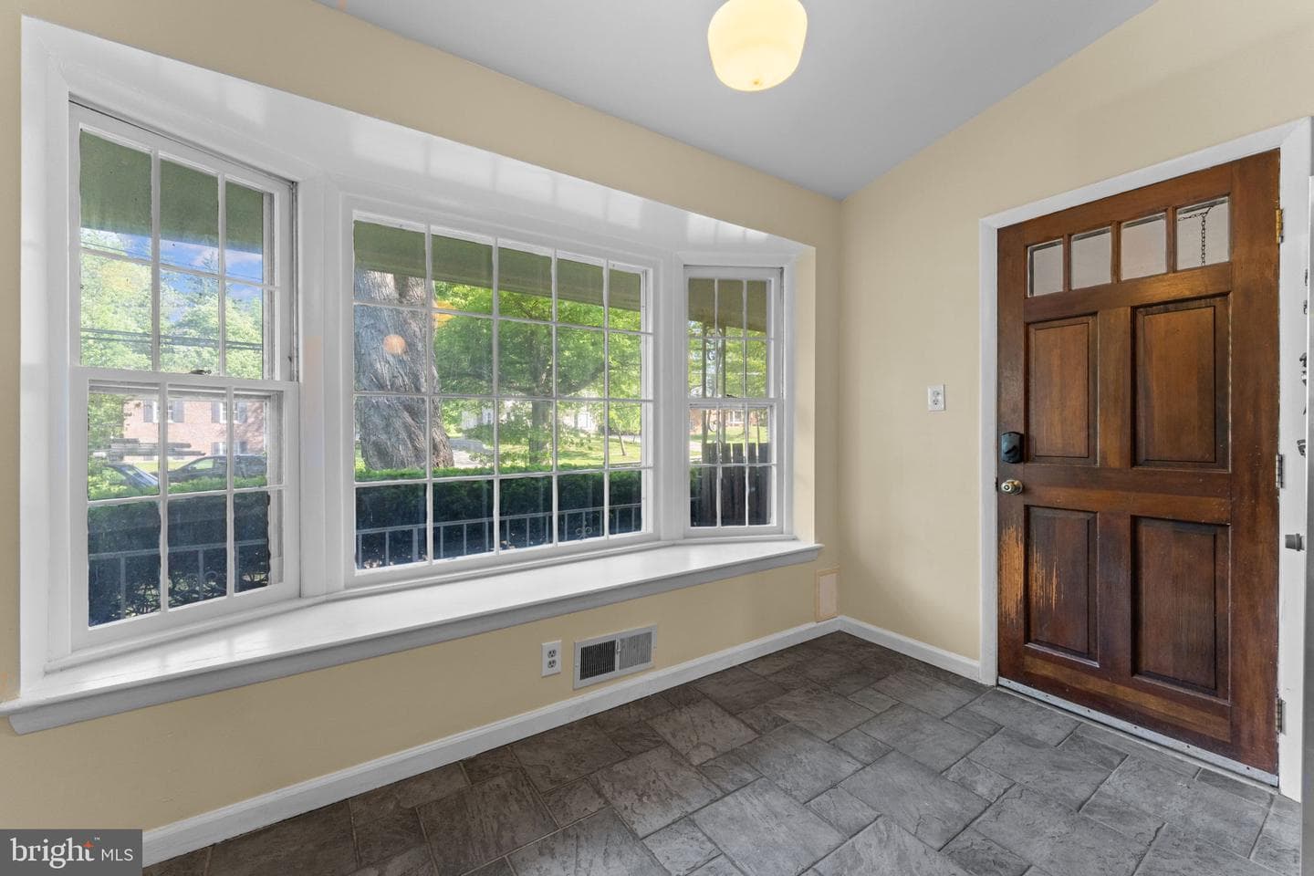 13100 Hathaway Drive photo 24