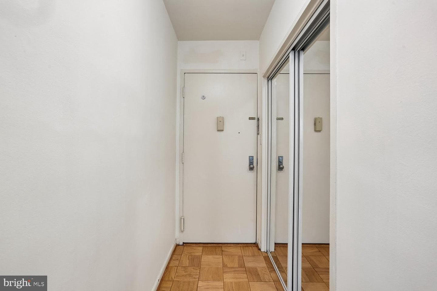 10401 Grosvenor Place #324, Rockville