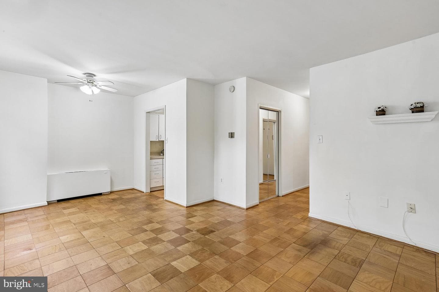 10401 Grosvenor Place #324 photo 5