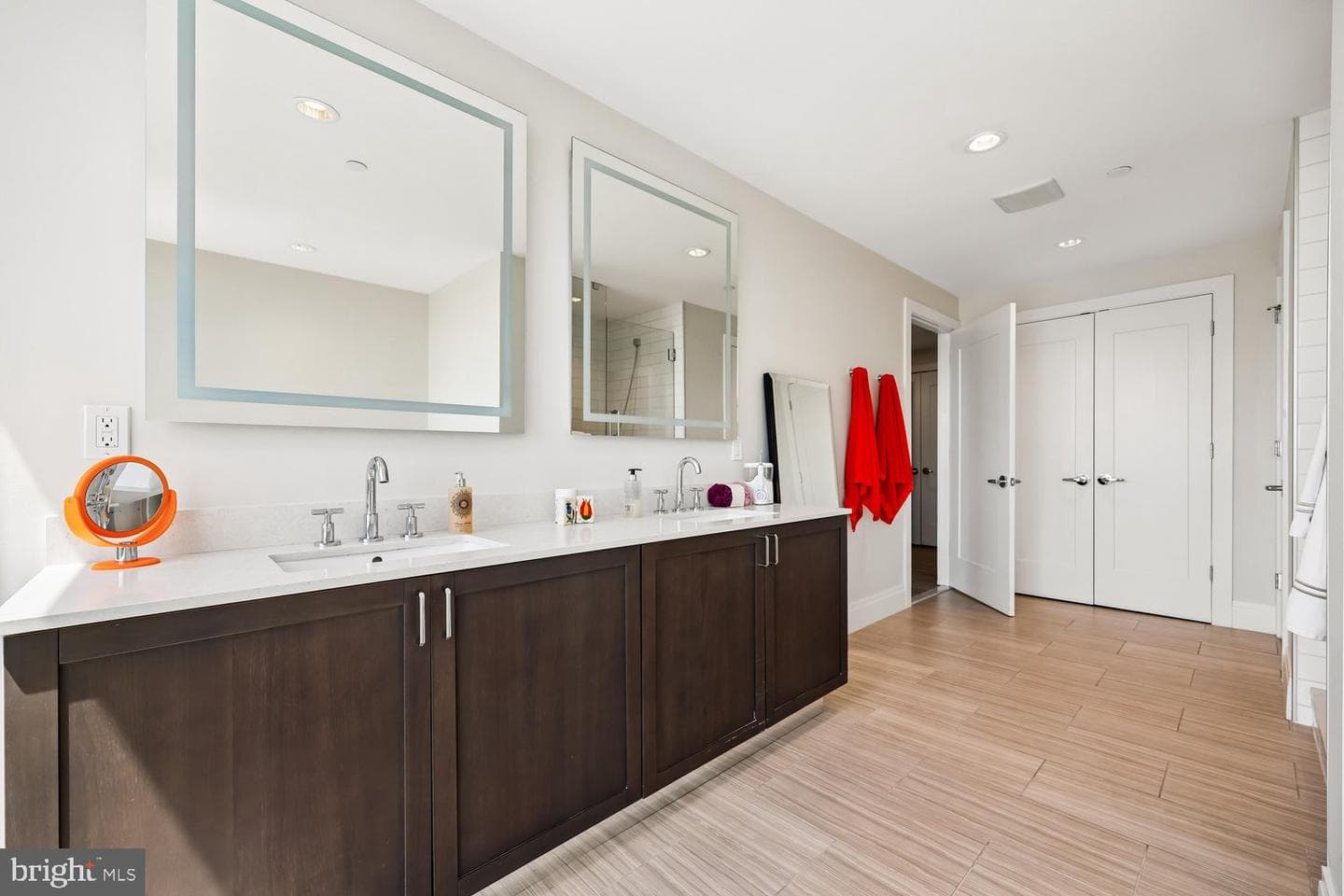 930 Rose Avenue #2001 photo 25