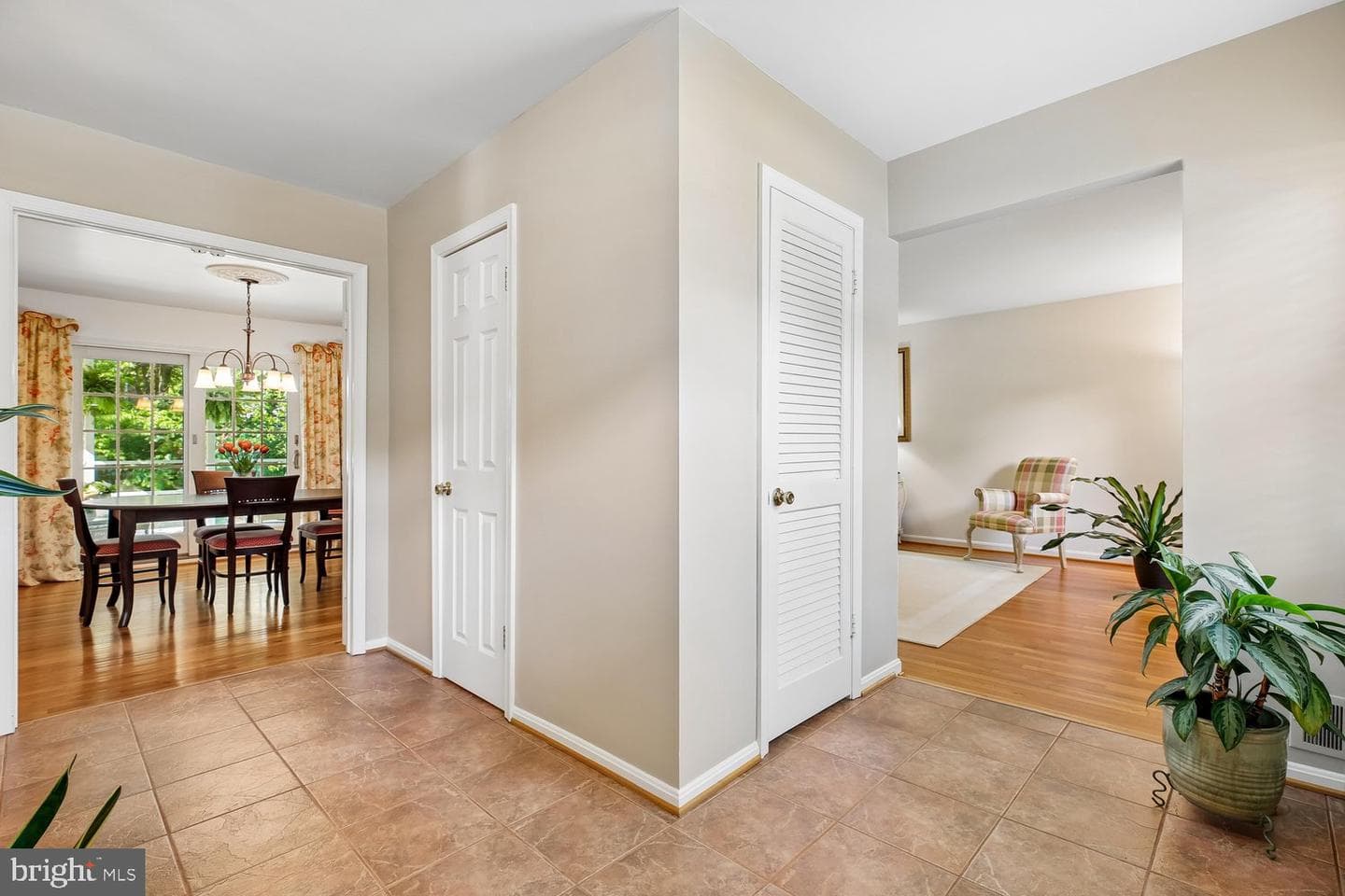 1525 Arbor View Road photo 7