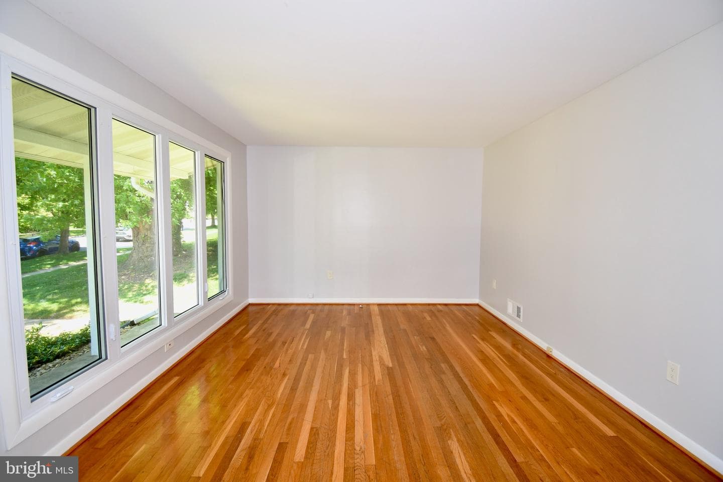11404 Soward Drive photo 6