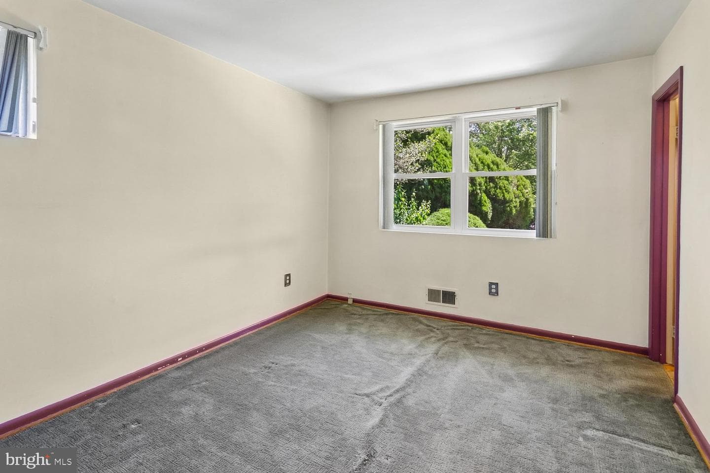 902 Malta Ln photo 22