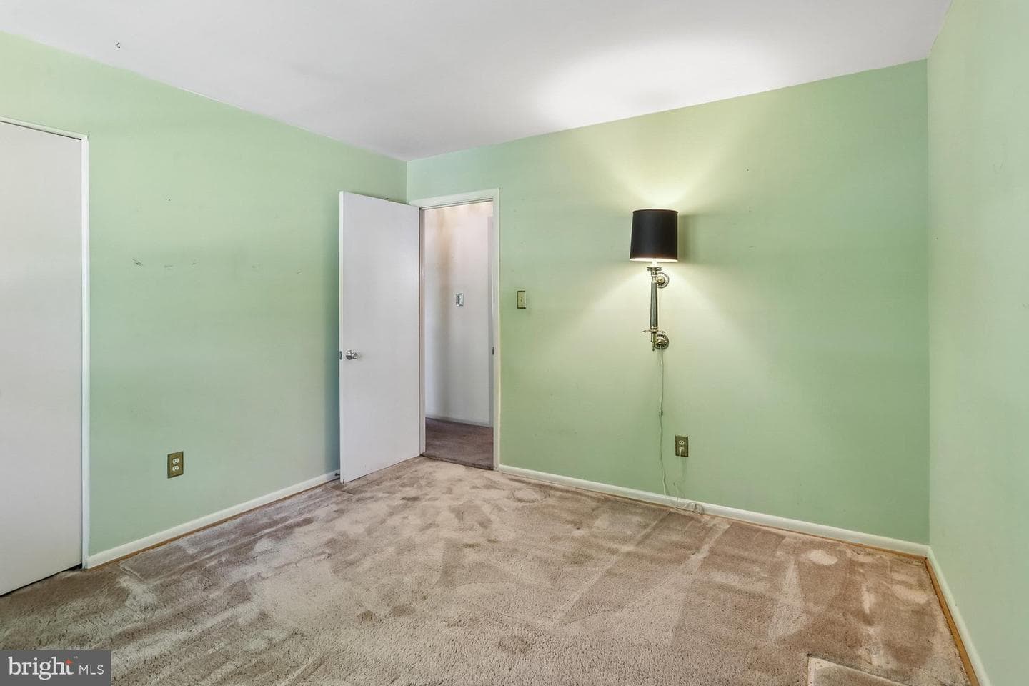 902 Malta Ln photo 29