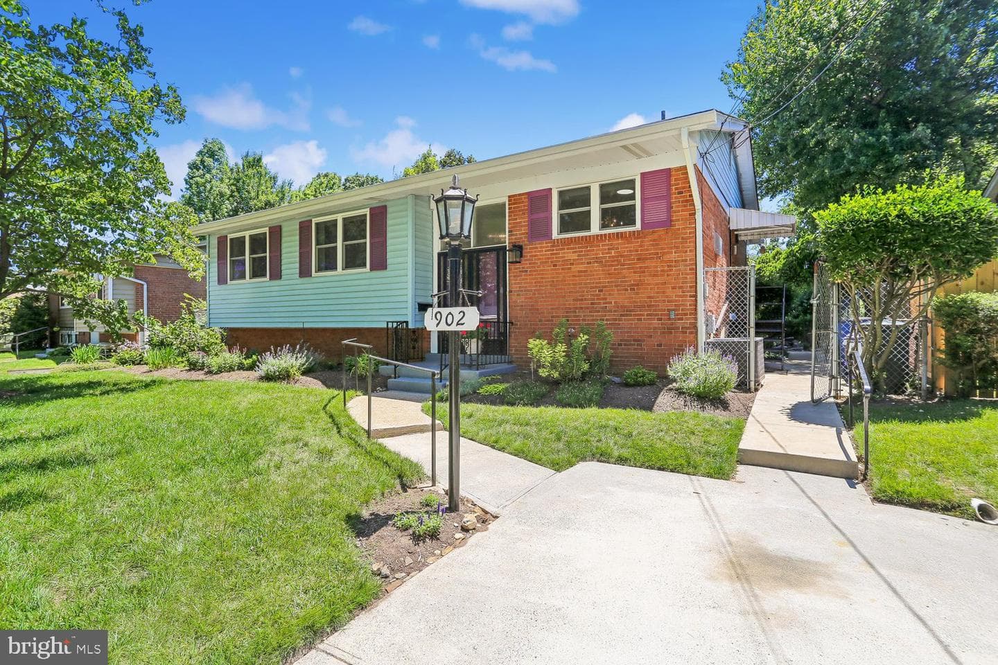 902 Malta Ln photo 3