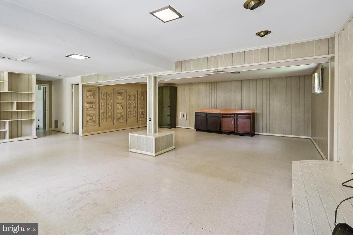 902 Malta Ln photo 37