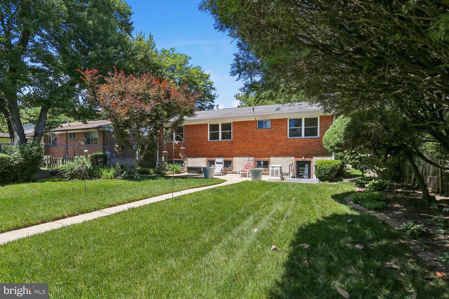 902 Malta Ln photo 44