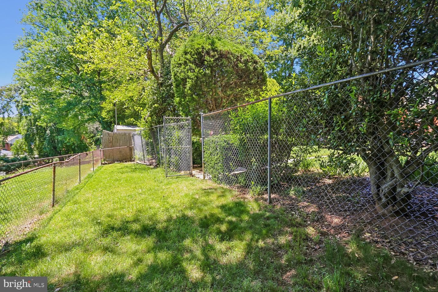 902 Malta Ln photo 49