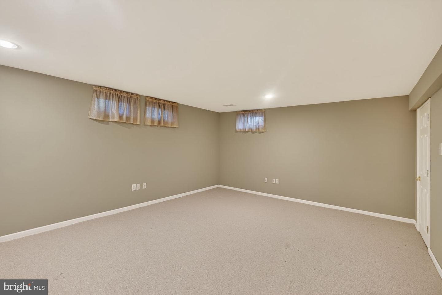 414 Summer Garden Way photo 45