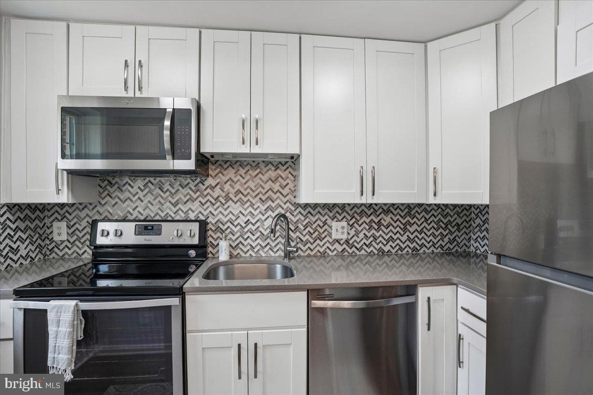 2222 Washington Avenue #101 photo 10