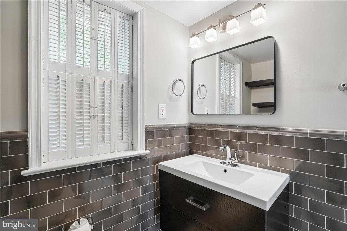 2222 Washington Avenue #101 photo 16