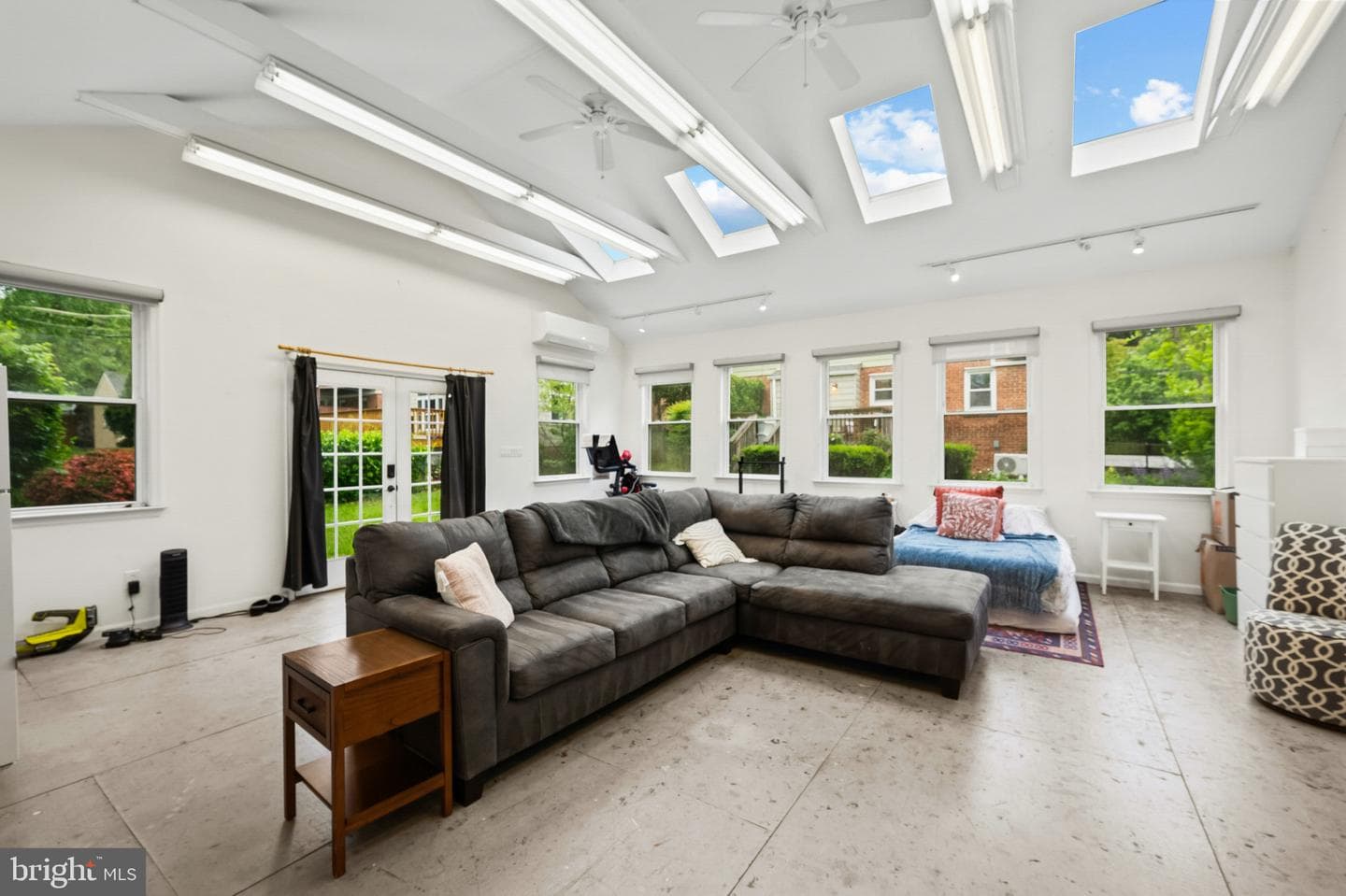 1708 Brisbane Street photo 45