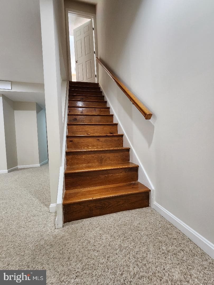 13908 Bergenfield photo 19