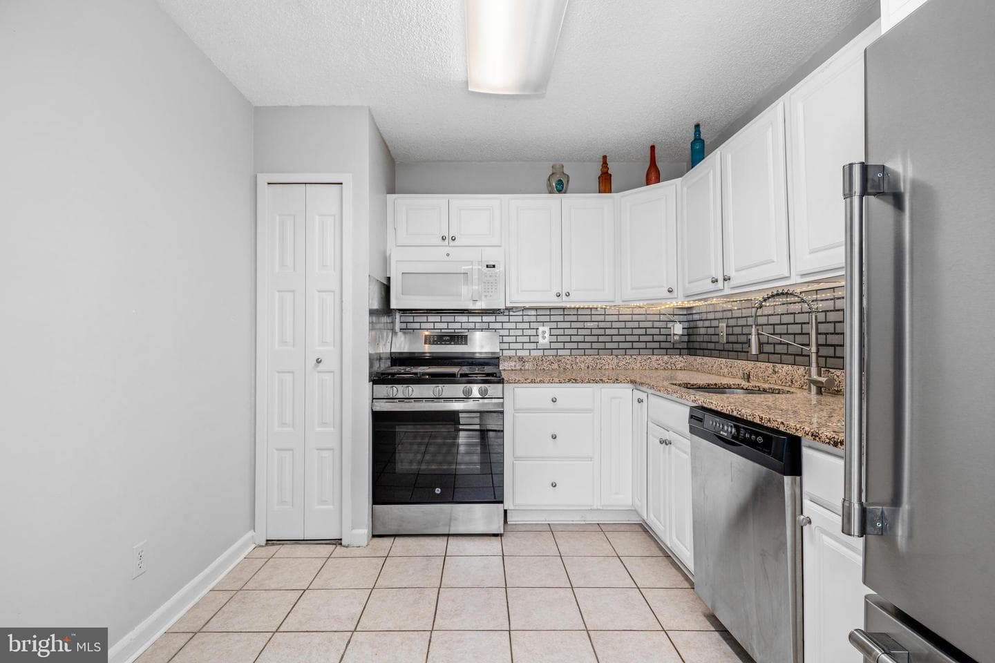 5225 Pooks Hill Road #519n photo 15