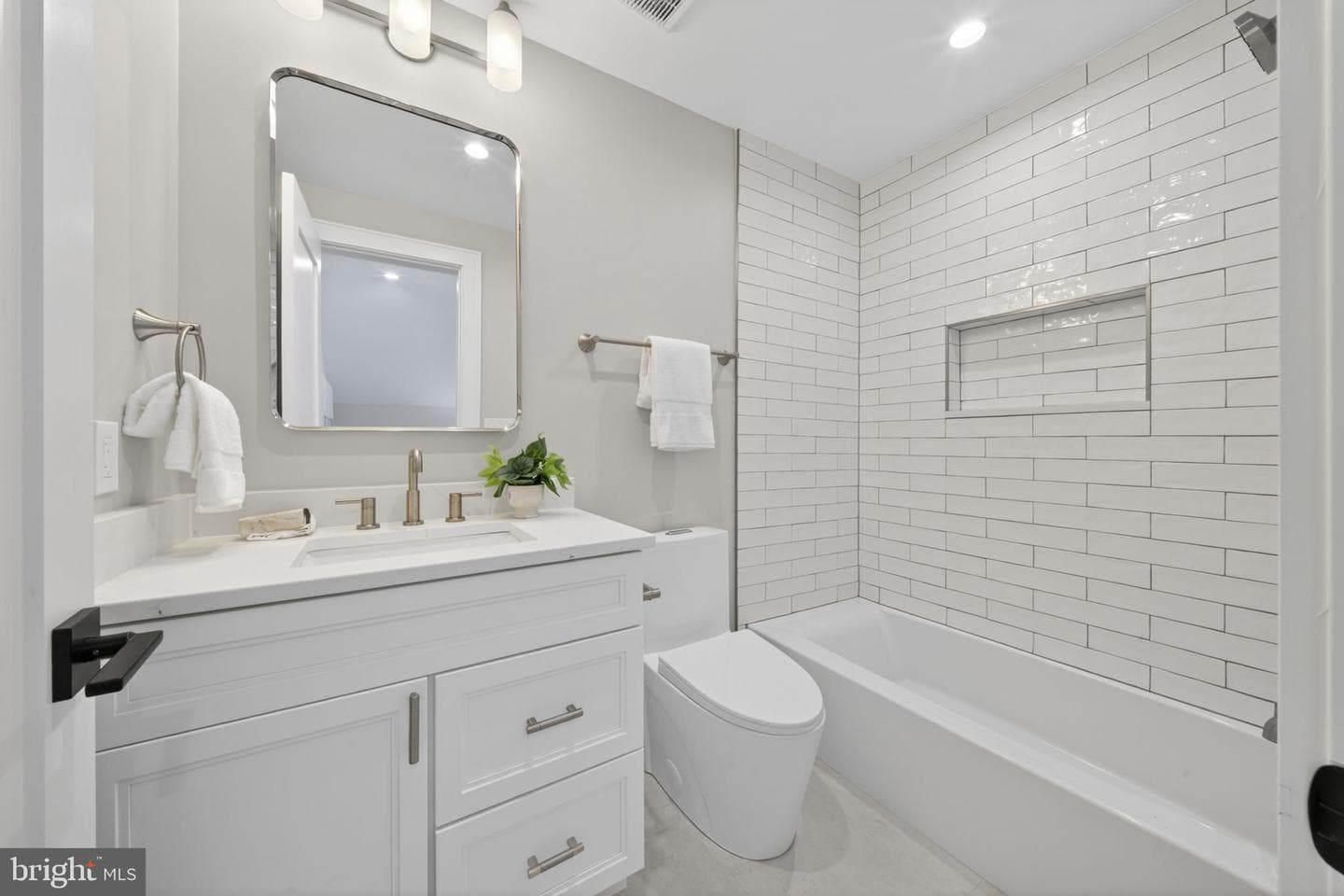9906 Edward Avenue photo 38