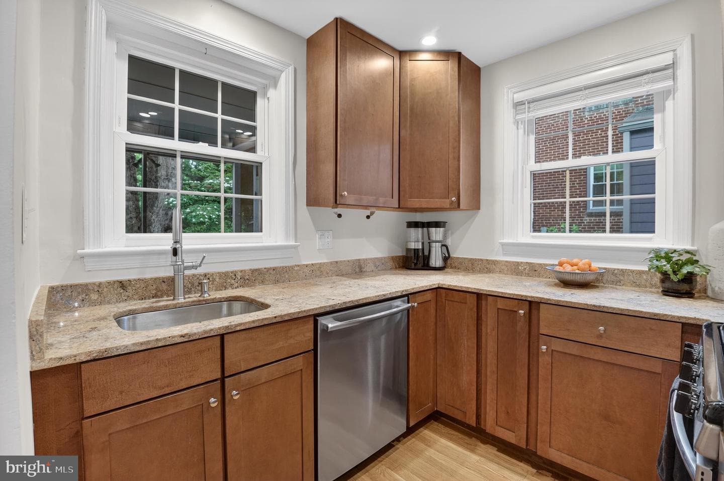202 Baden Street photo 11
