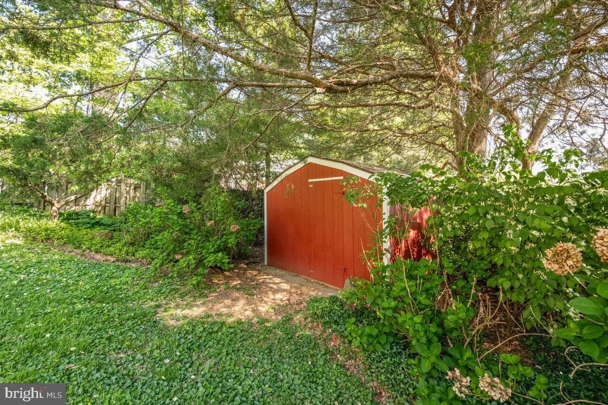 8519 Hazelwood Drive photo 40