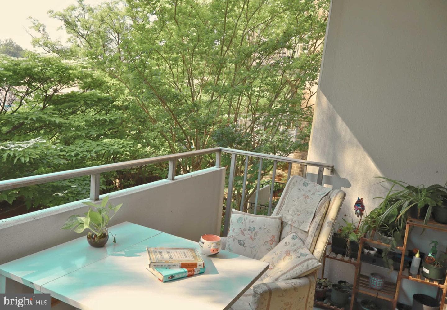 5101 River Road #405, Bethesda