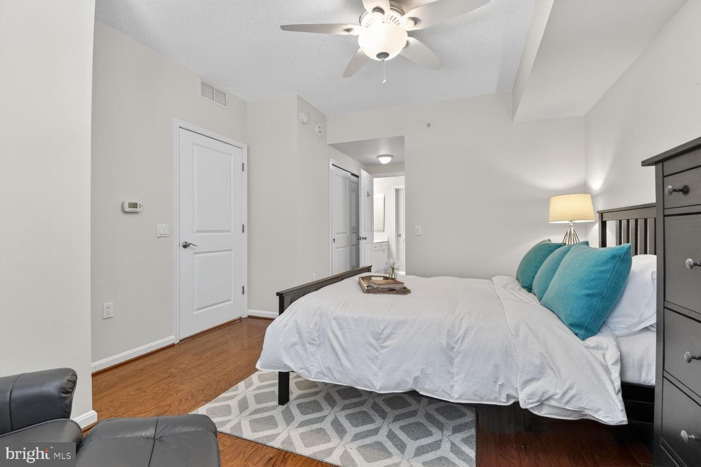 930 Wayne Avenue #405 photo 16