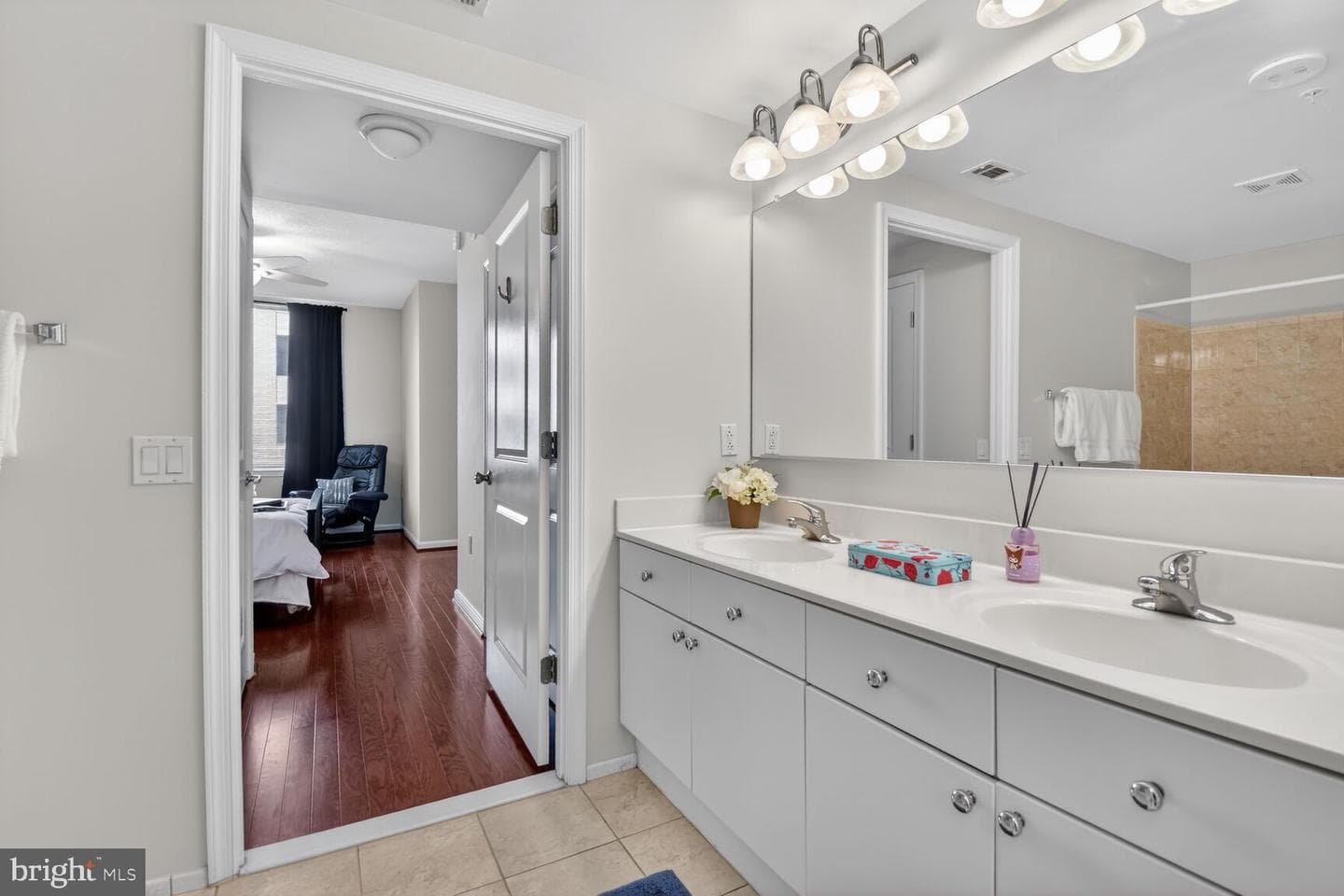 930 Wayne Avenue #405 photo 18