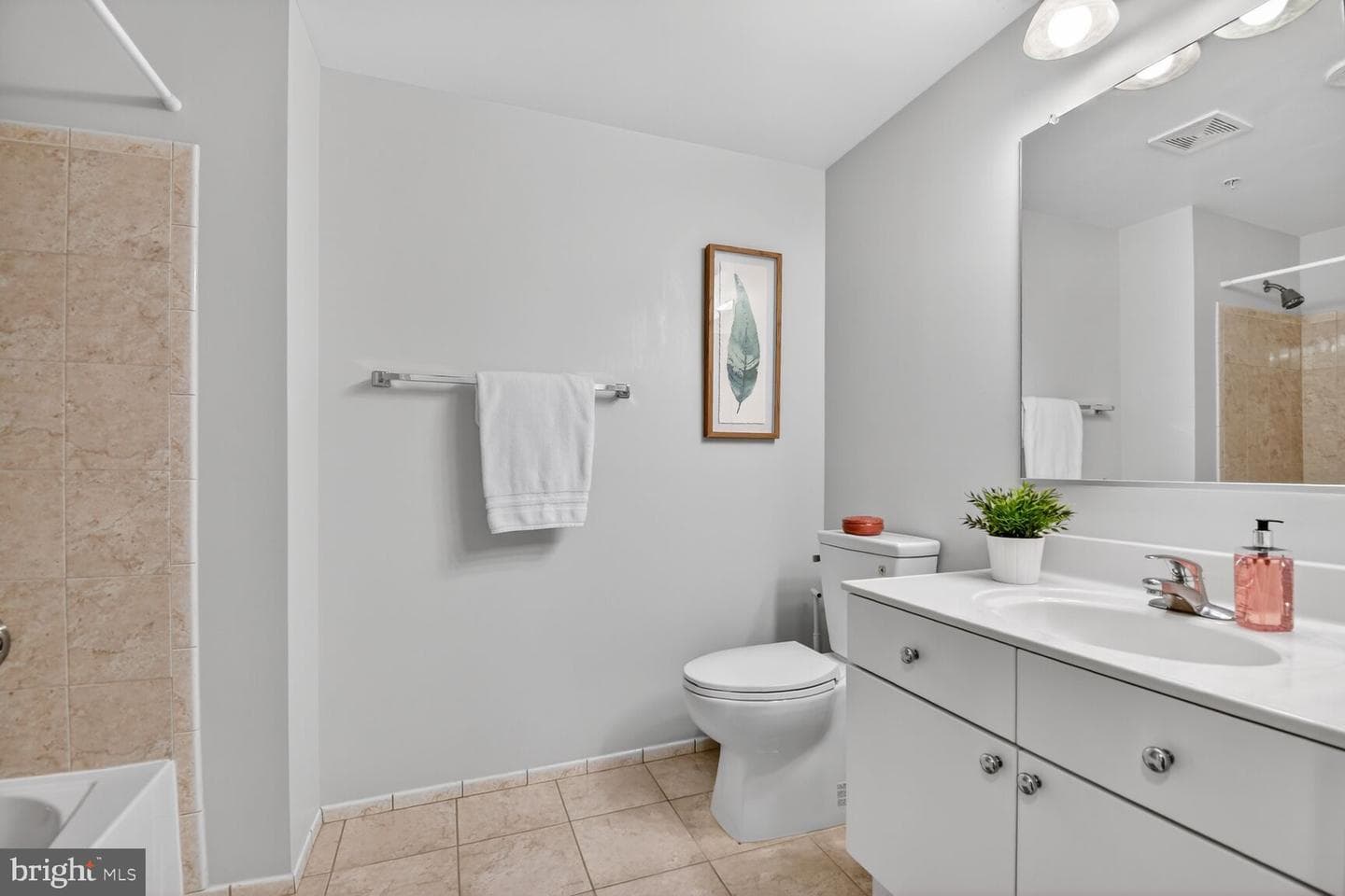 930 Wayne Avenue #405 photo 27