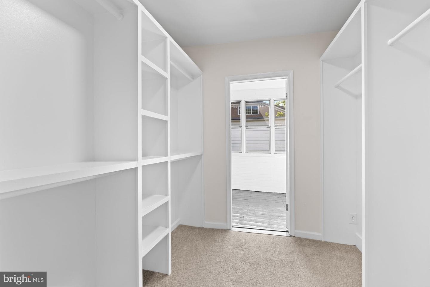 3419 Raymond Street photo 41