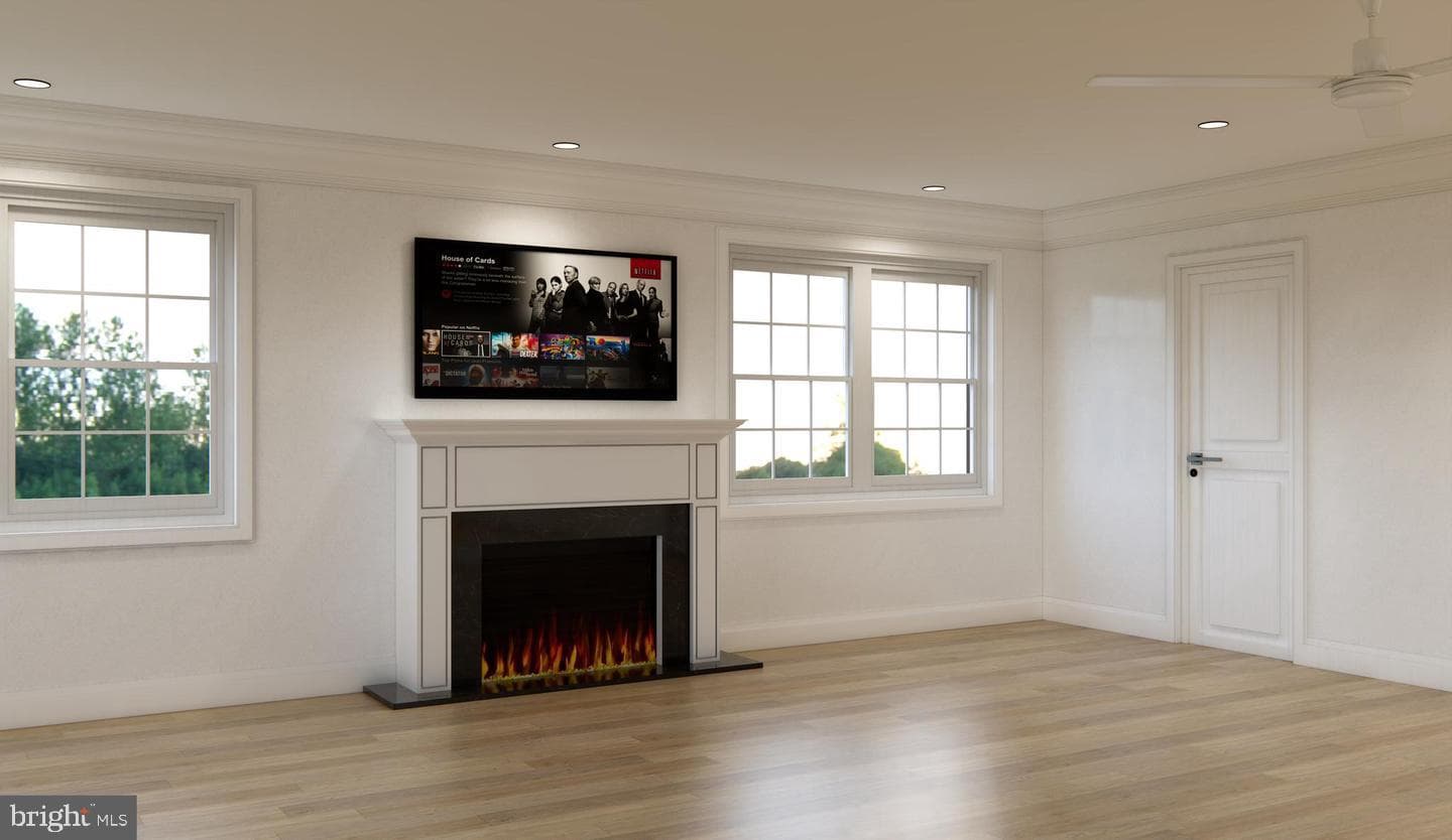 4427 Bradley Lane photo 8