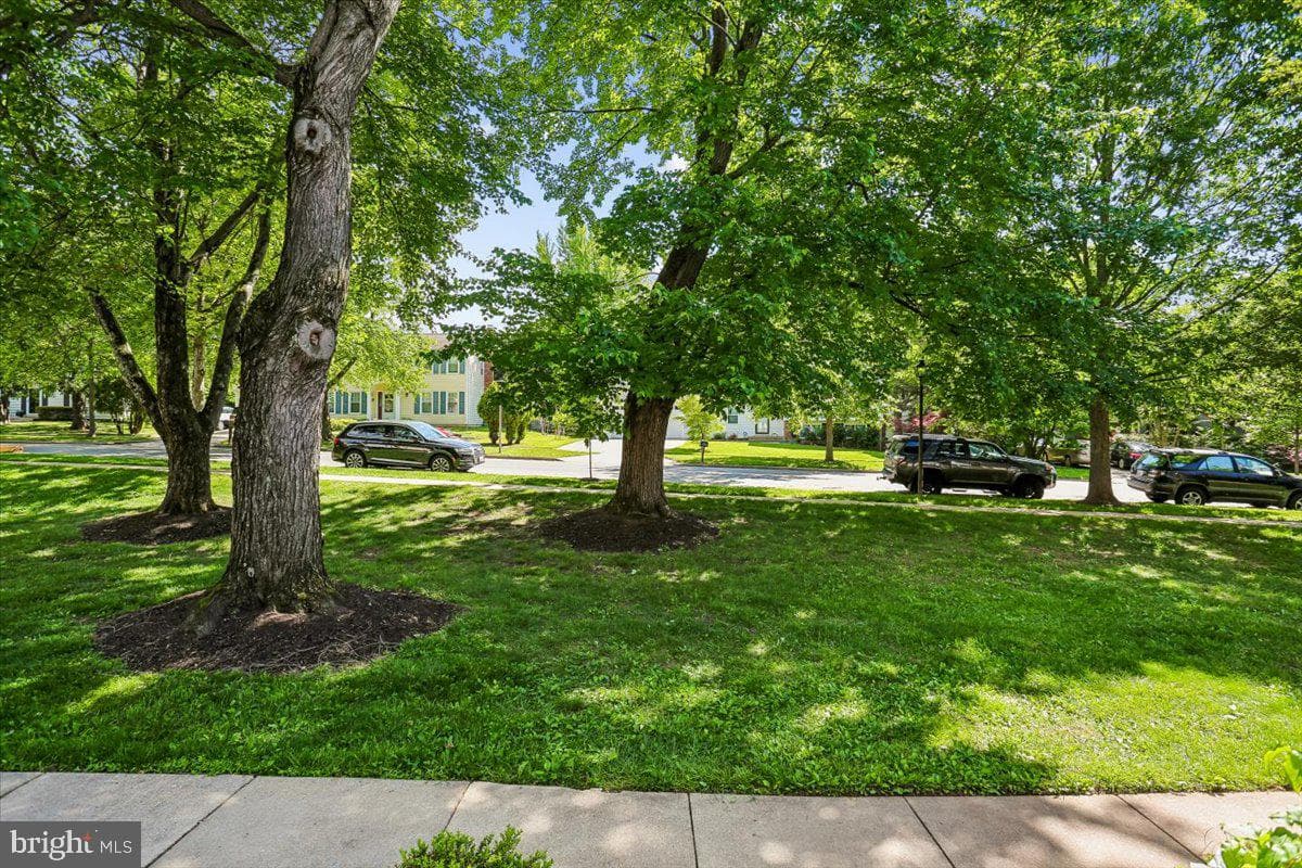 240 Watts Branch Parkway photo 39