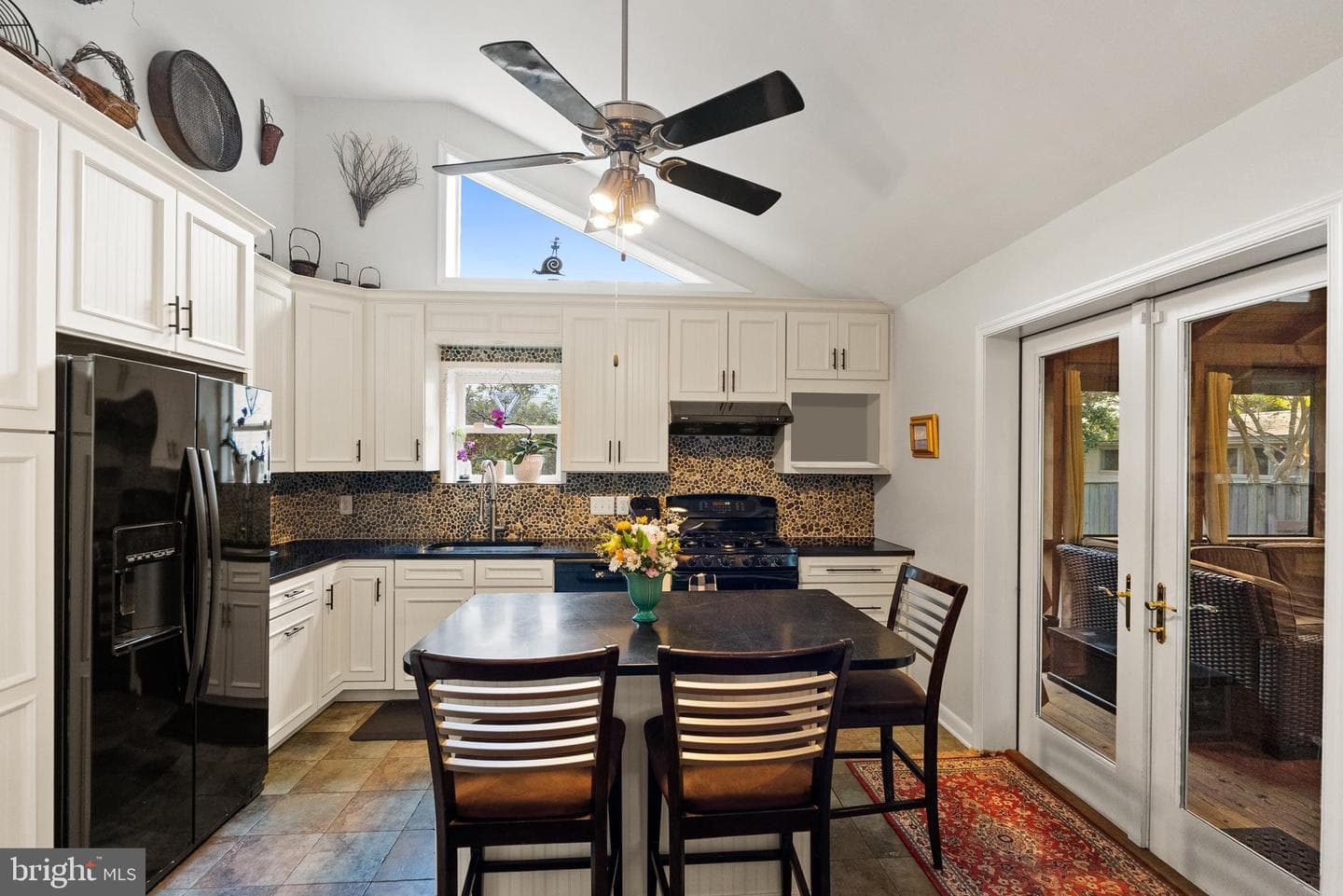 11112 Nicholas Drive photo 9