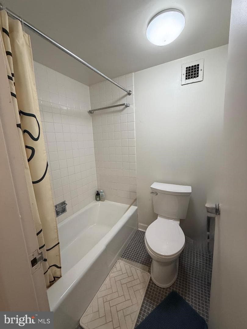 4515 Willard Avenue #2415s photo 6