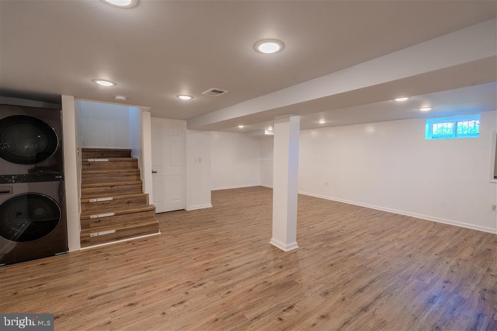 12324 Centerhill Street photo 18