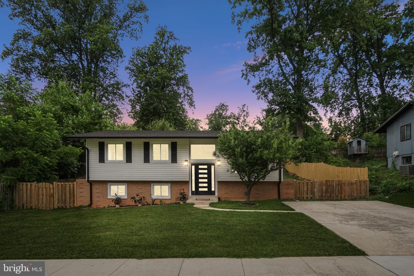 13710 Arctic Avenue, Rockville