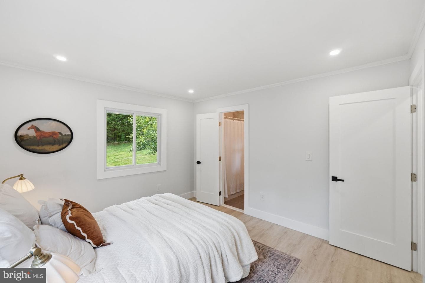 13710 Arctic Avenue photo 22