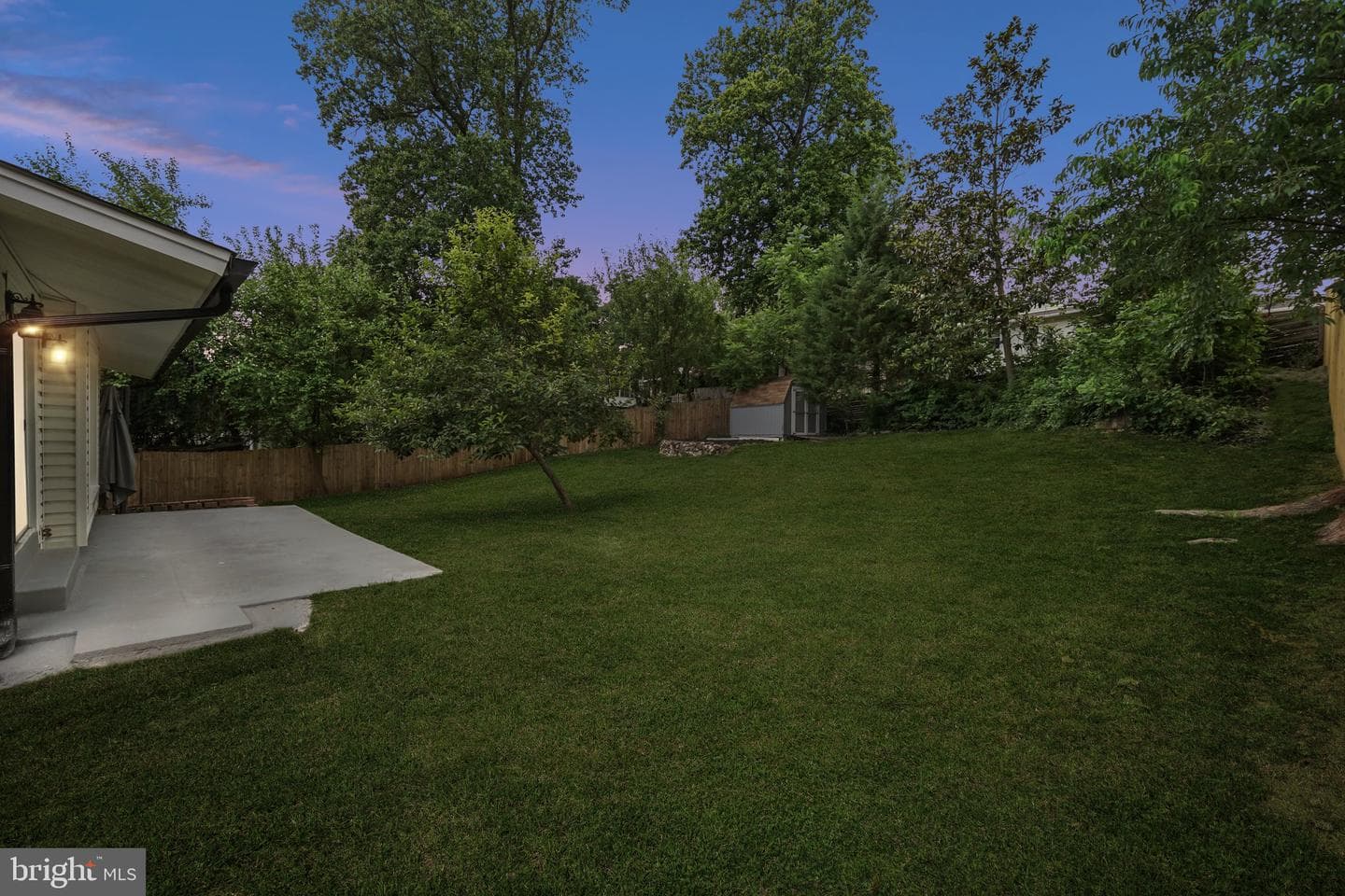 13710 Arctic Avenue photo 44