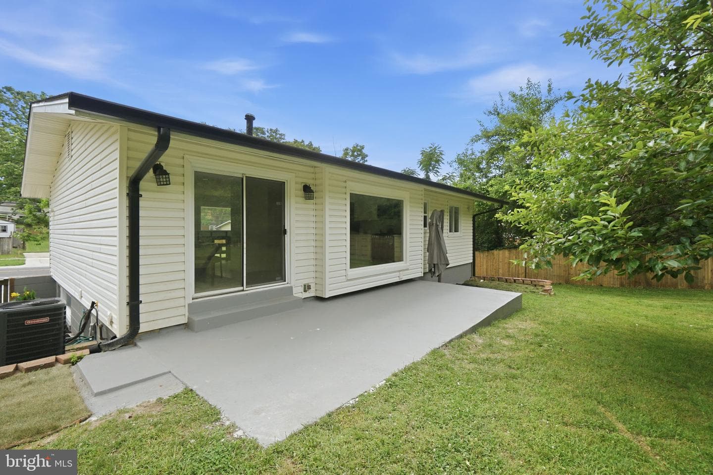 13710 Arctic Avenue photo 45