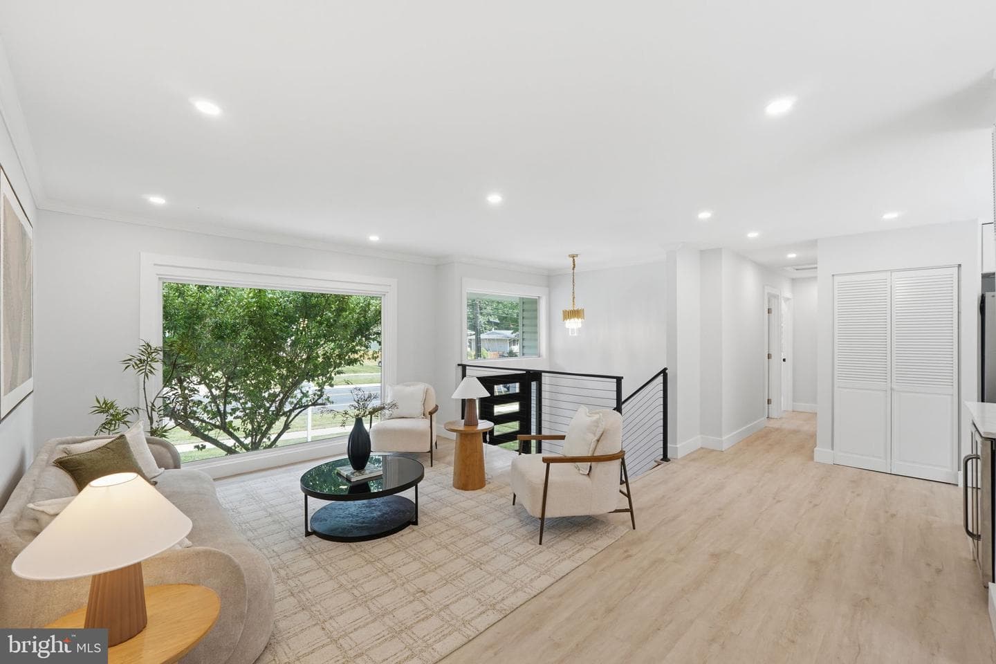 13710 Arctic Avenue photo 7