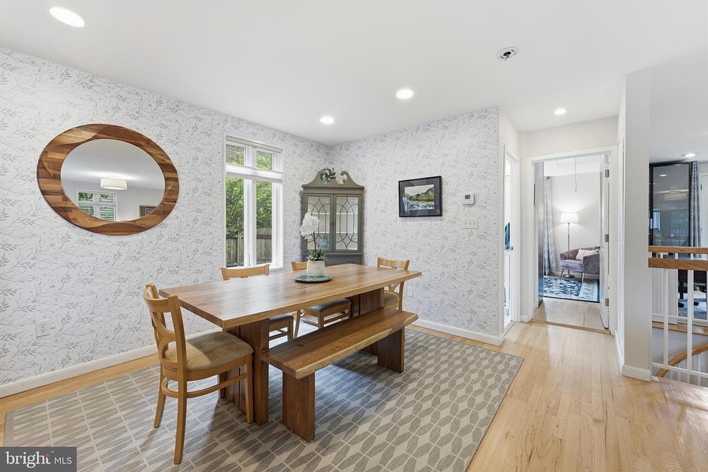 9109 Bradford Road photo 17