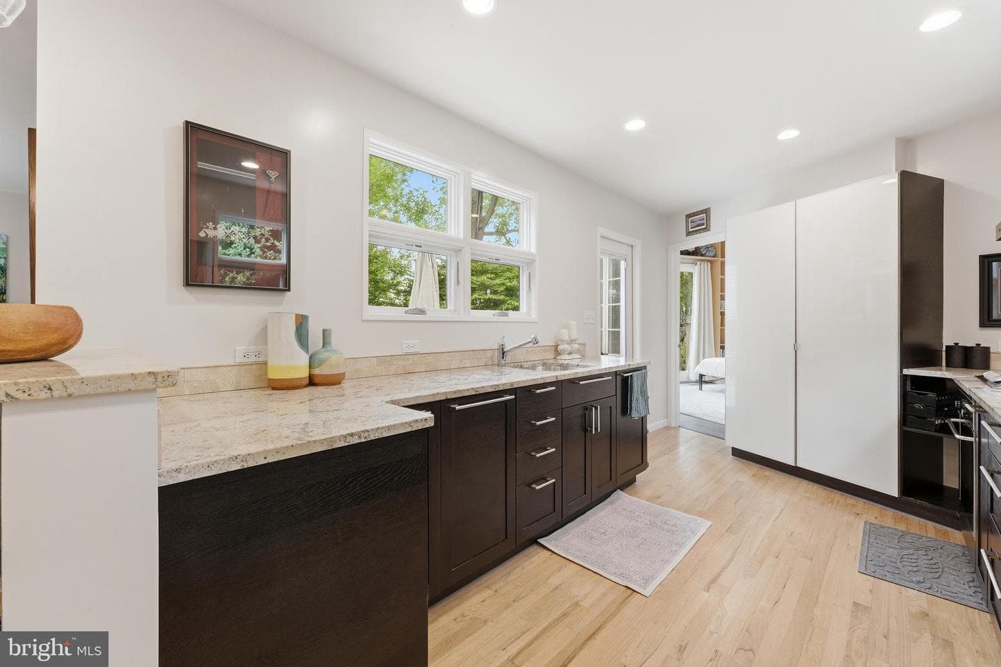 9109 Bradford Road photo 21