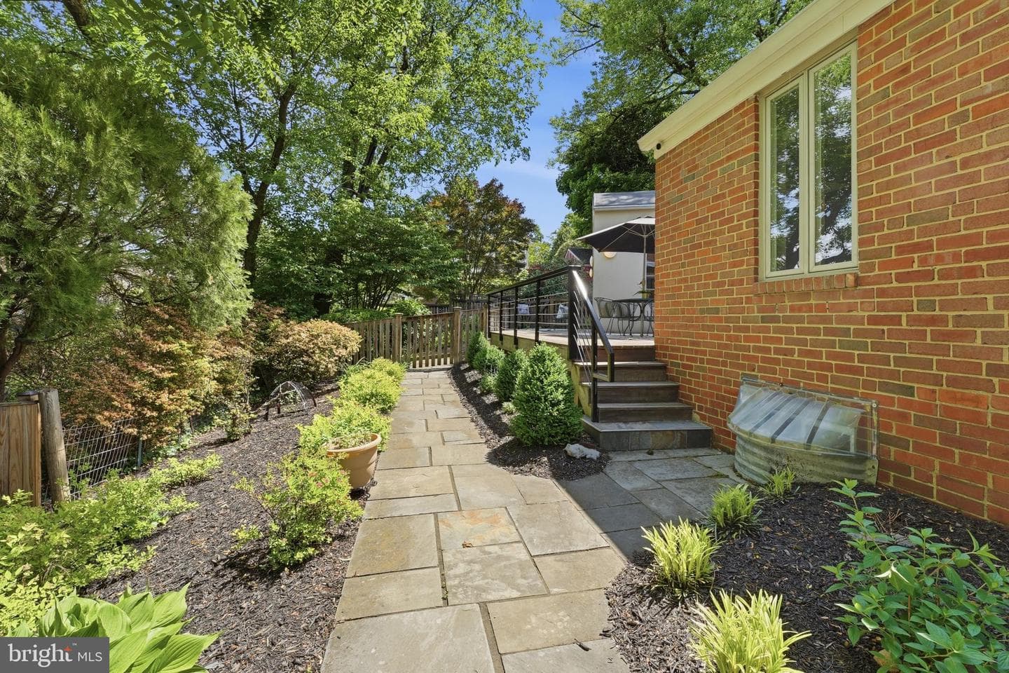 9109 Bradford Road photo 57