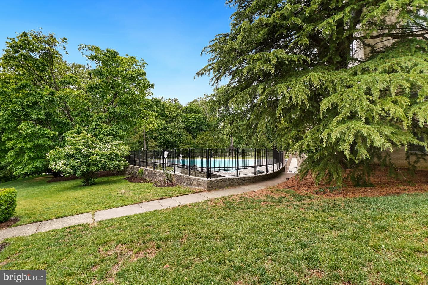 10500 Rockville Pike #605 photo 36