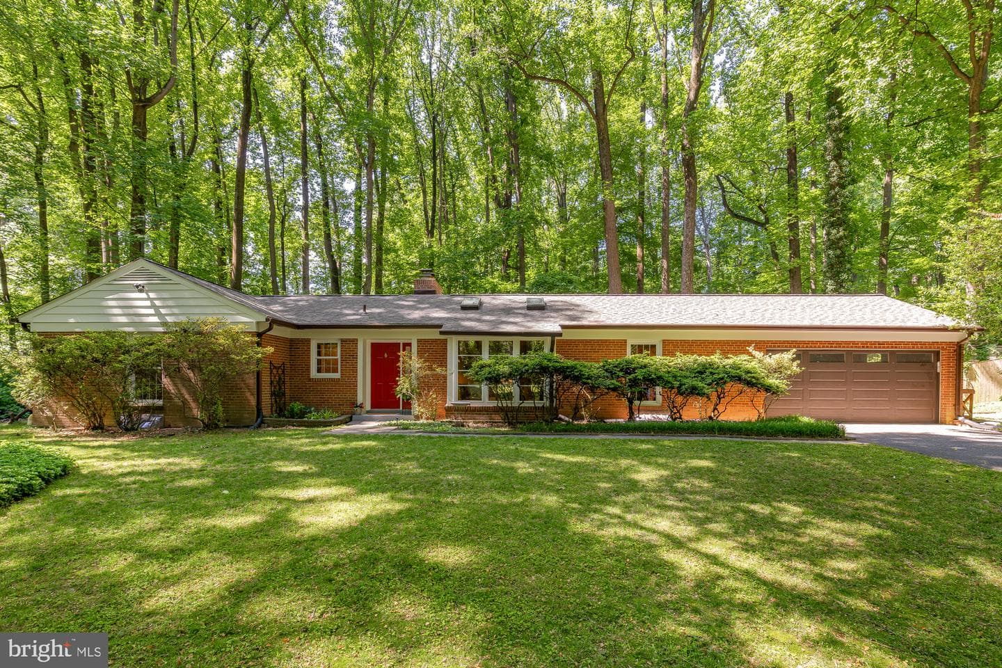 1109 Crowfoot Lane
