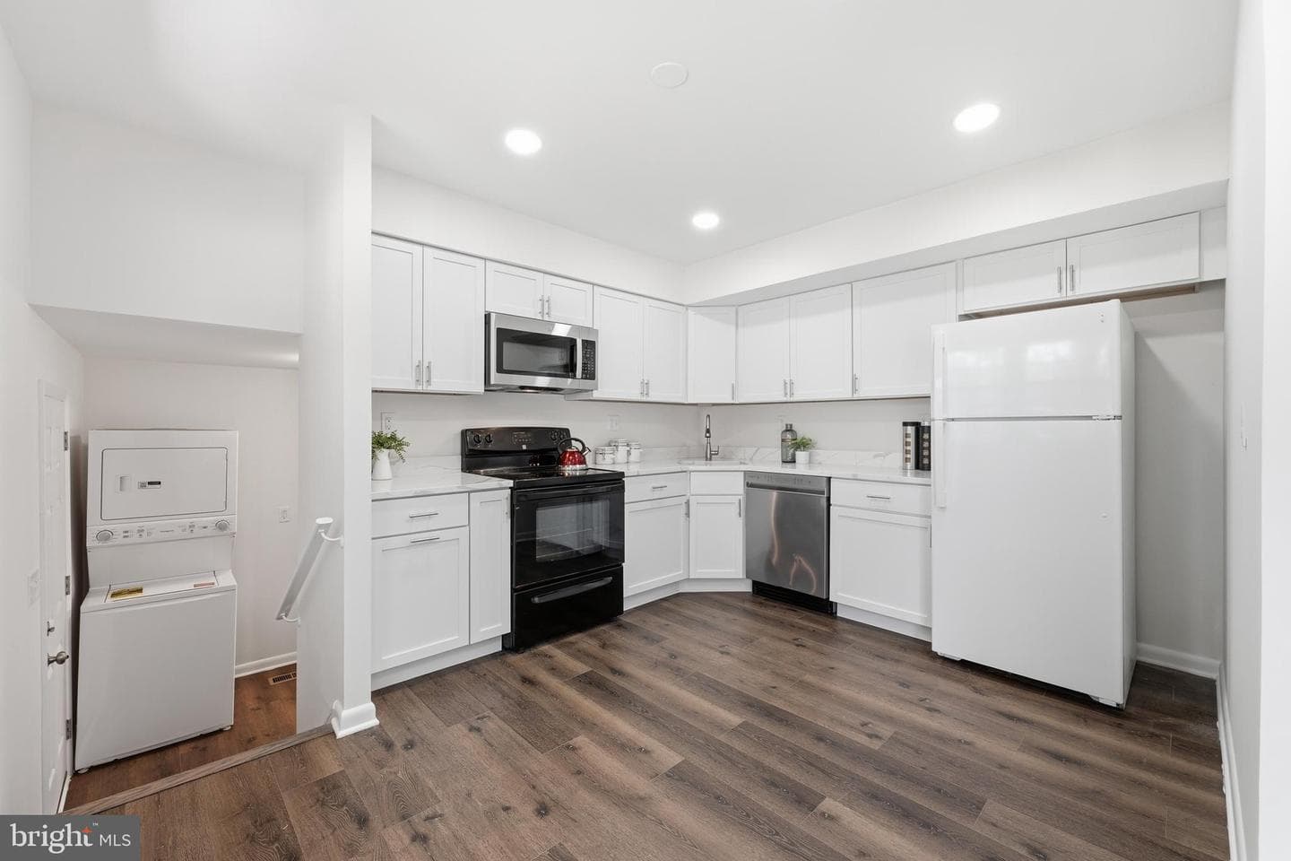 1105 Chiswell Lane photo 19