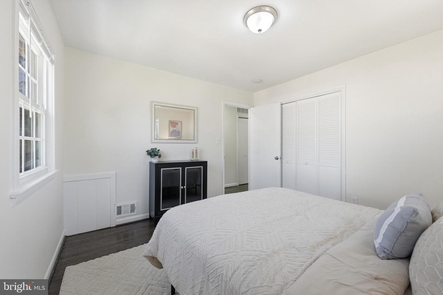 1105 Chiswell Lane photo 40