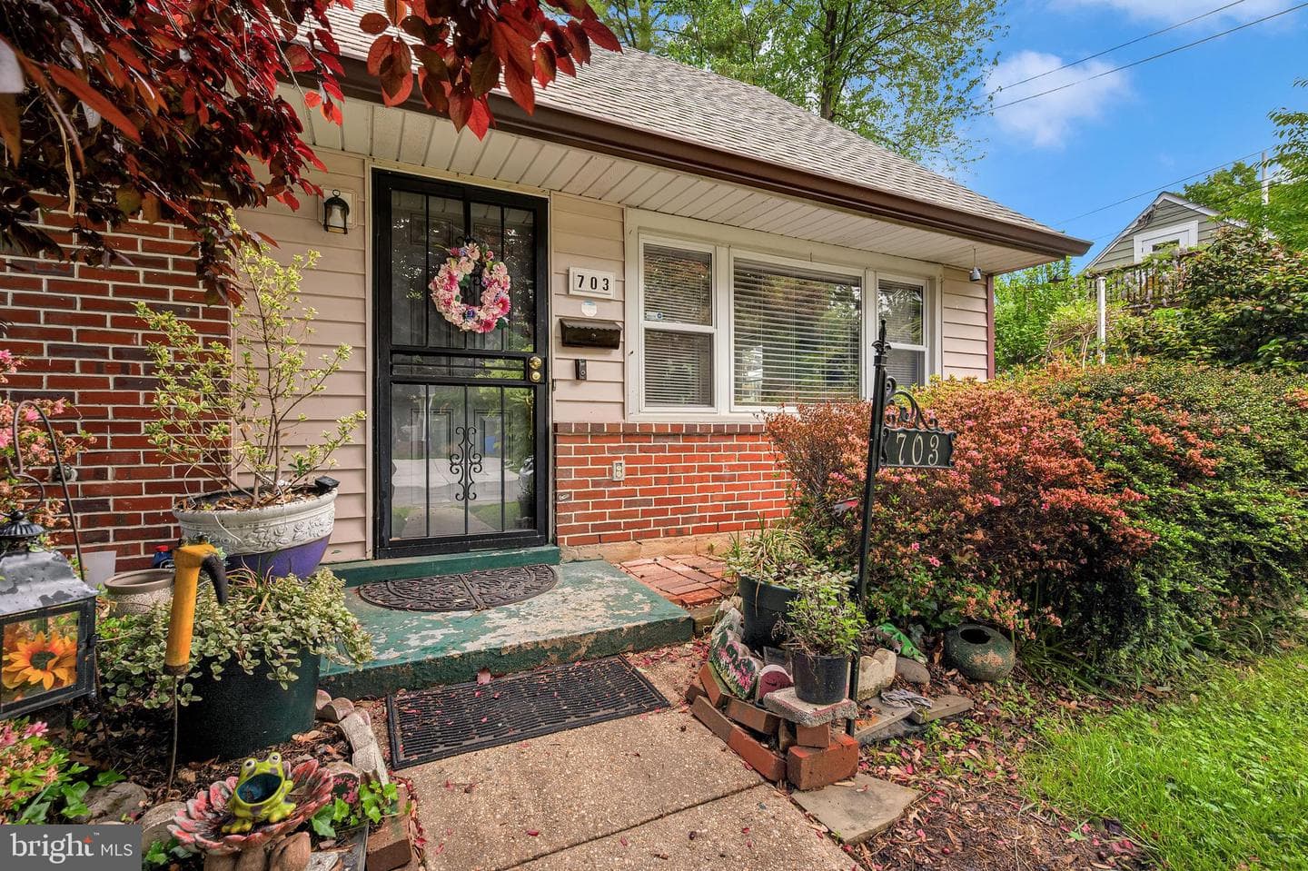 703 Dryden Street photo 2