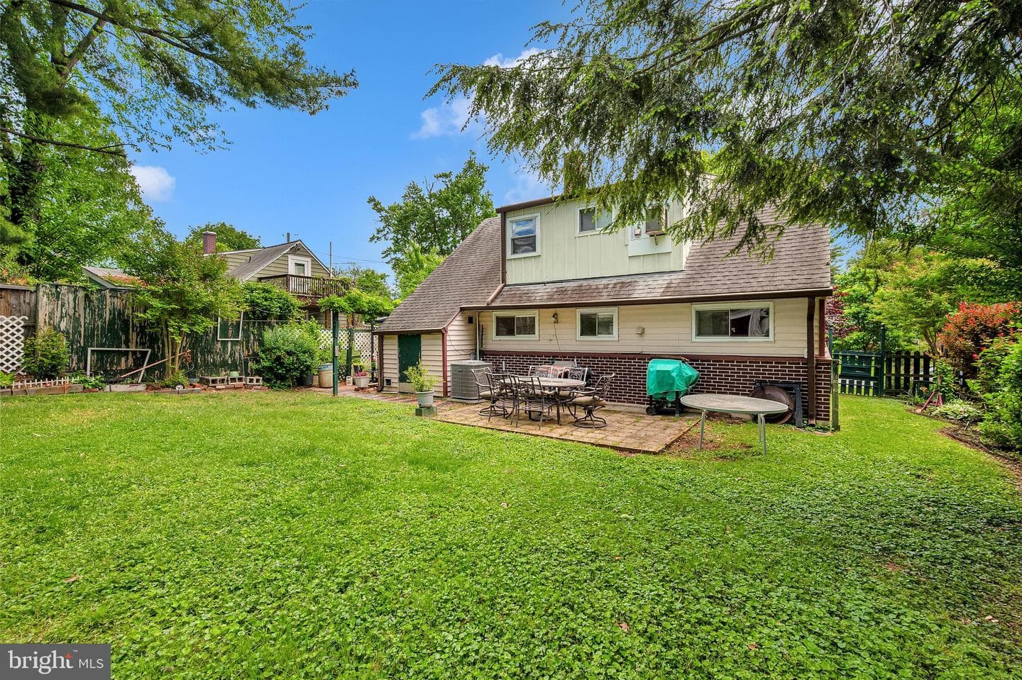 703 Dryden Street photo 31