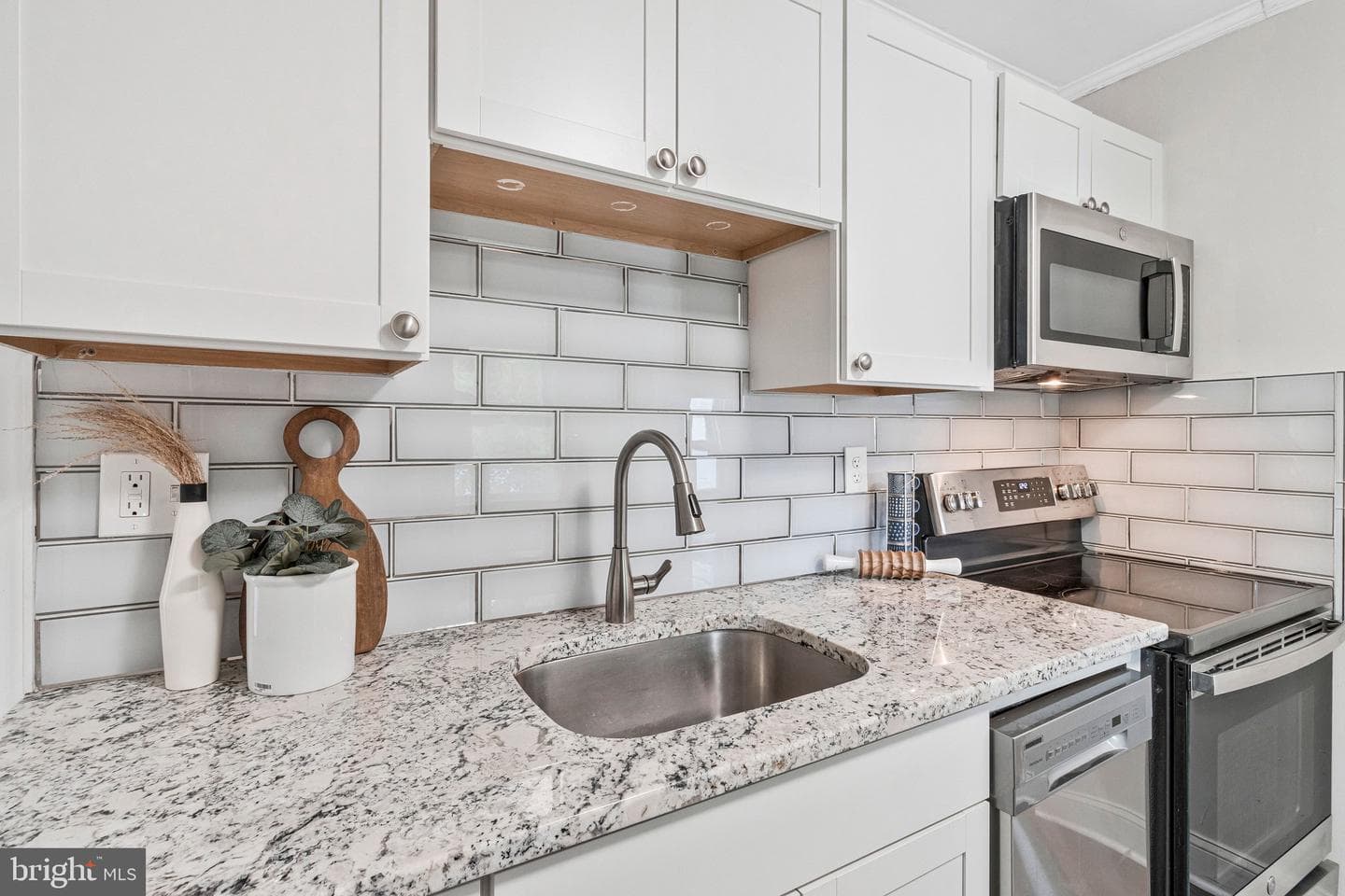 11515 Goodloe Road photo 9