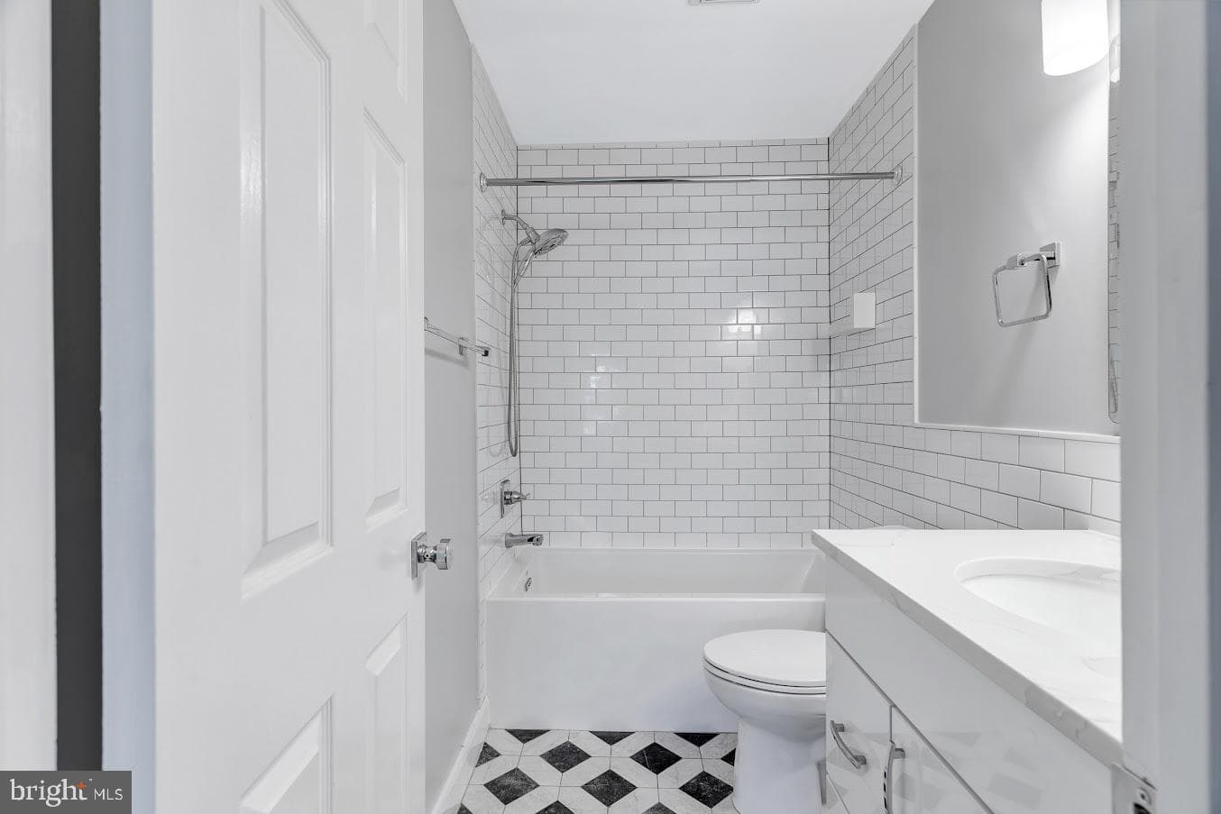 5716 Chapman Mill Drive #150 photo 22