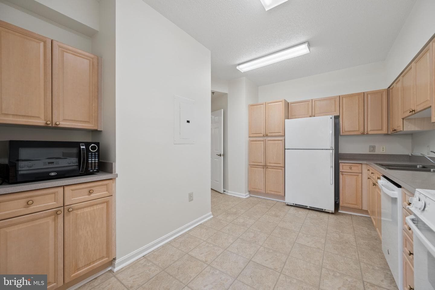 2904 N Leisure World Boulevard #308 photo 11