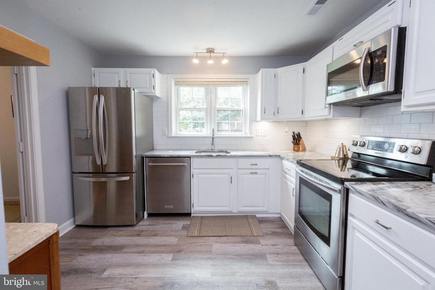 4820 Bradley Boulevard #208 photo 24