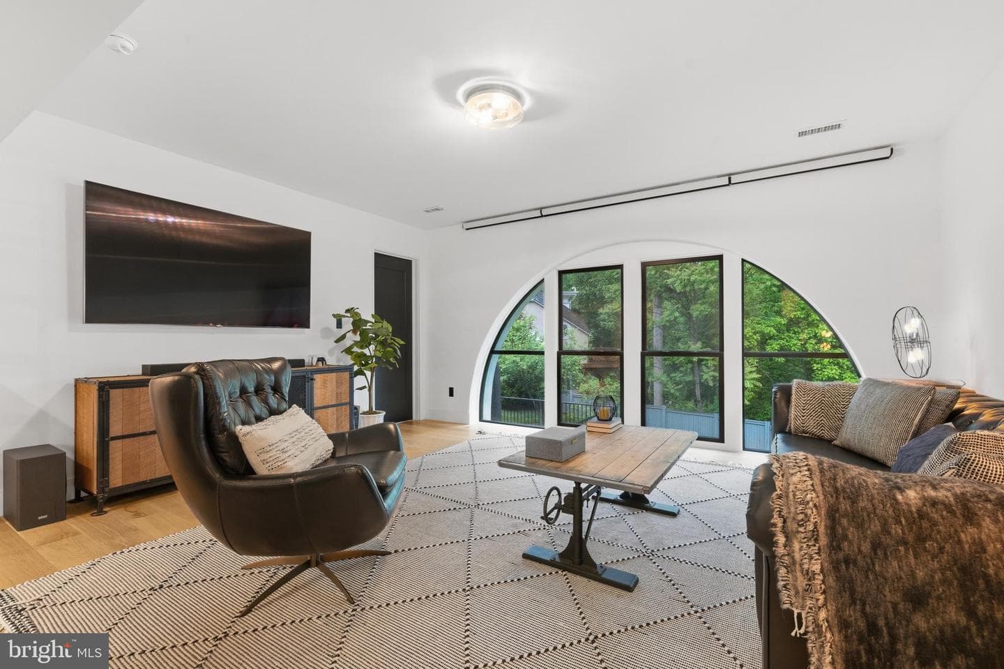 2701 Hume Drive #400, Silver Spring